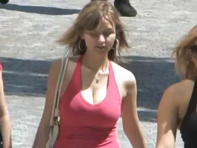 آبنوس MILF مربی پسرش را لعنتی پخش ویدیو سکسی می کند